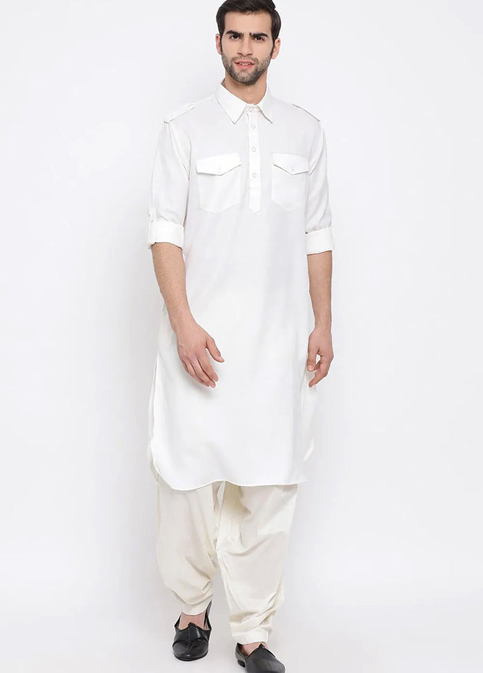 White Cotton Blend Kurta And Pajama Set VDSF1802566